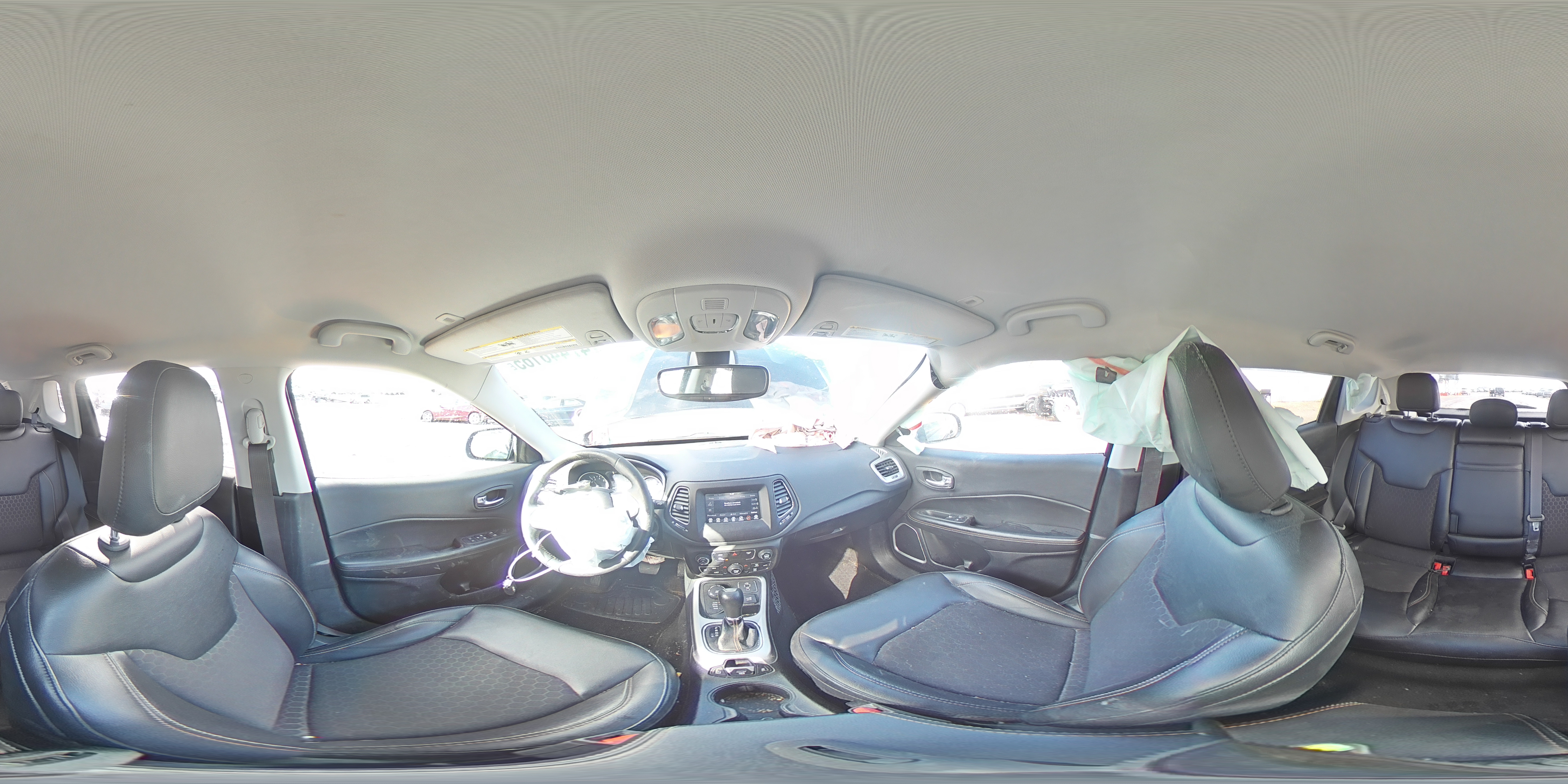2018 Jeep Compass - Image 14