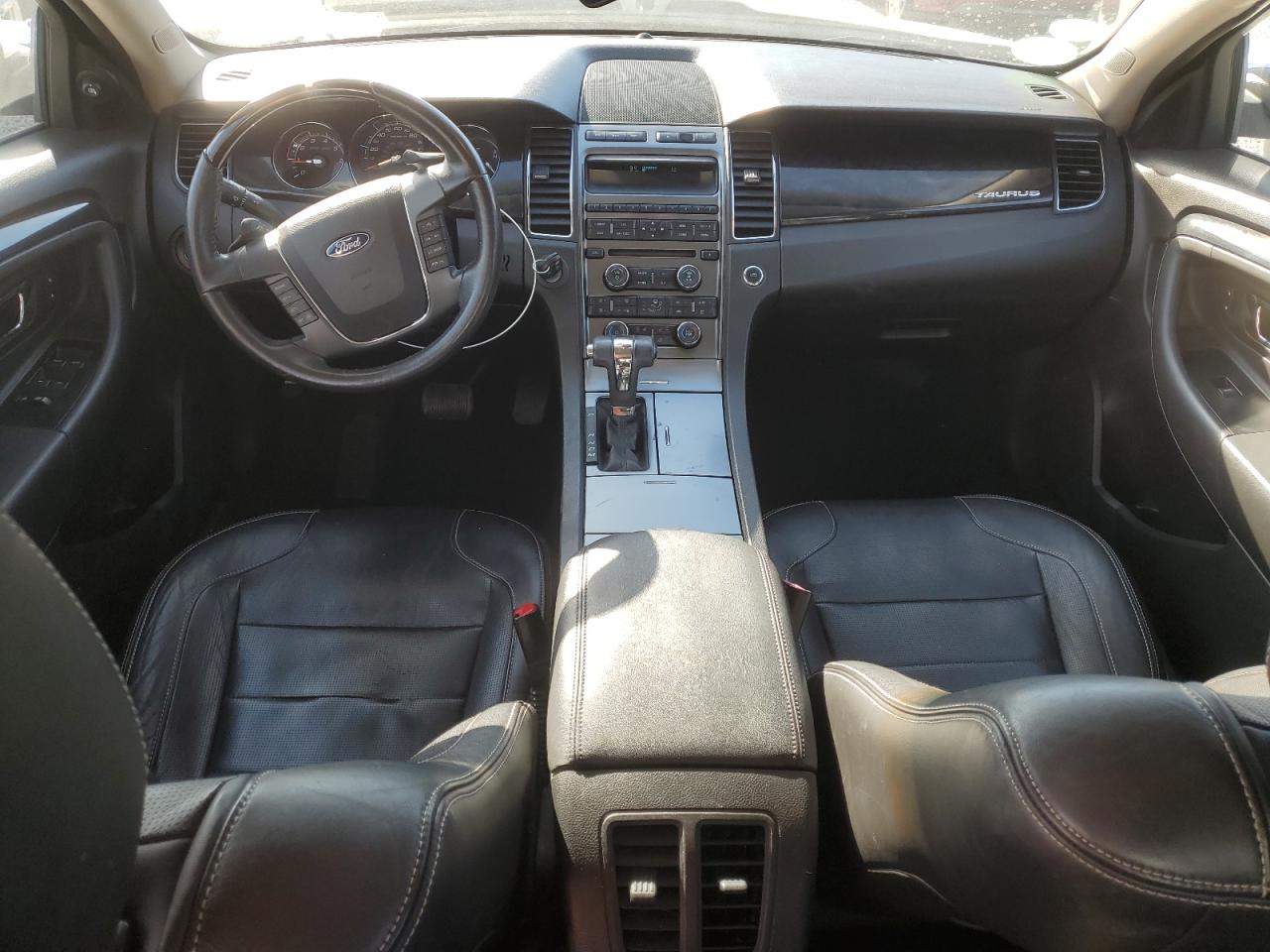 2011 Ford Taurus - Image 8