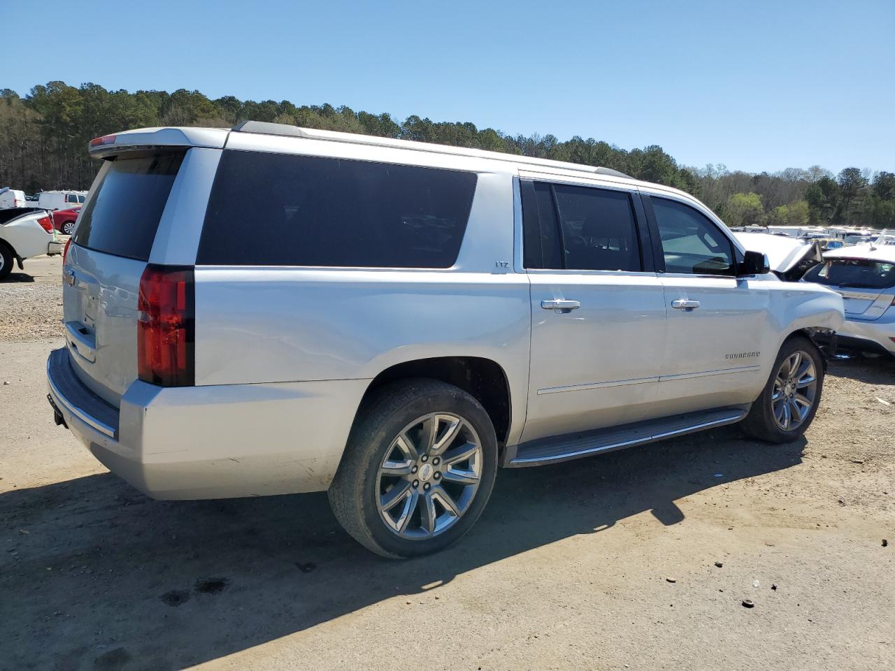 2015 Chevrolet Suburban - Image 3