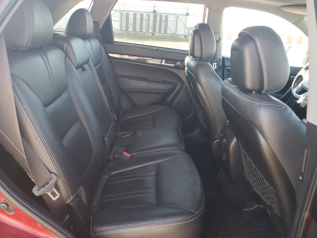 2015 Kia Sorento - Image 11