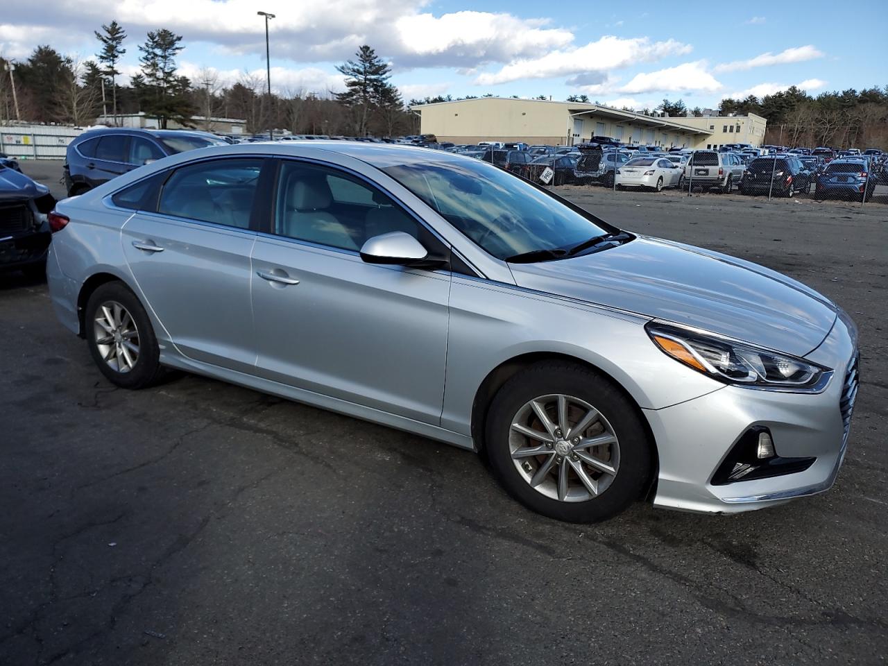 2018 Hyundai Sonata - Image 4