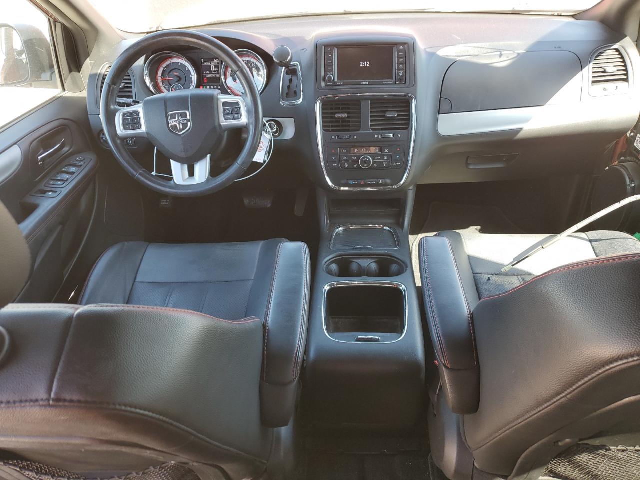 2019 Dodge Caravan - Image 8