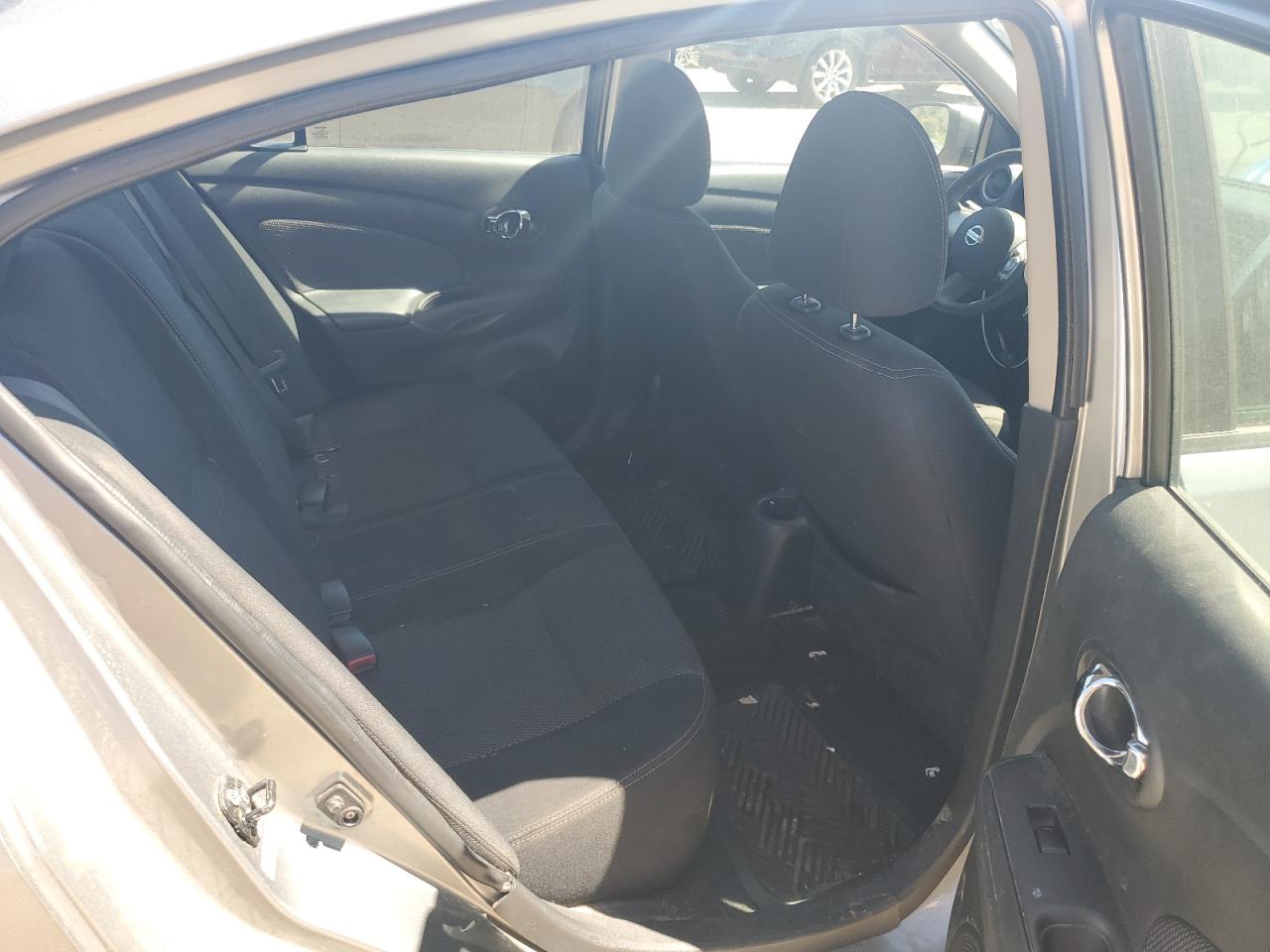 2014 Nissan Versa - Image 10