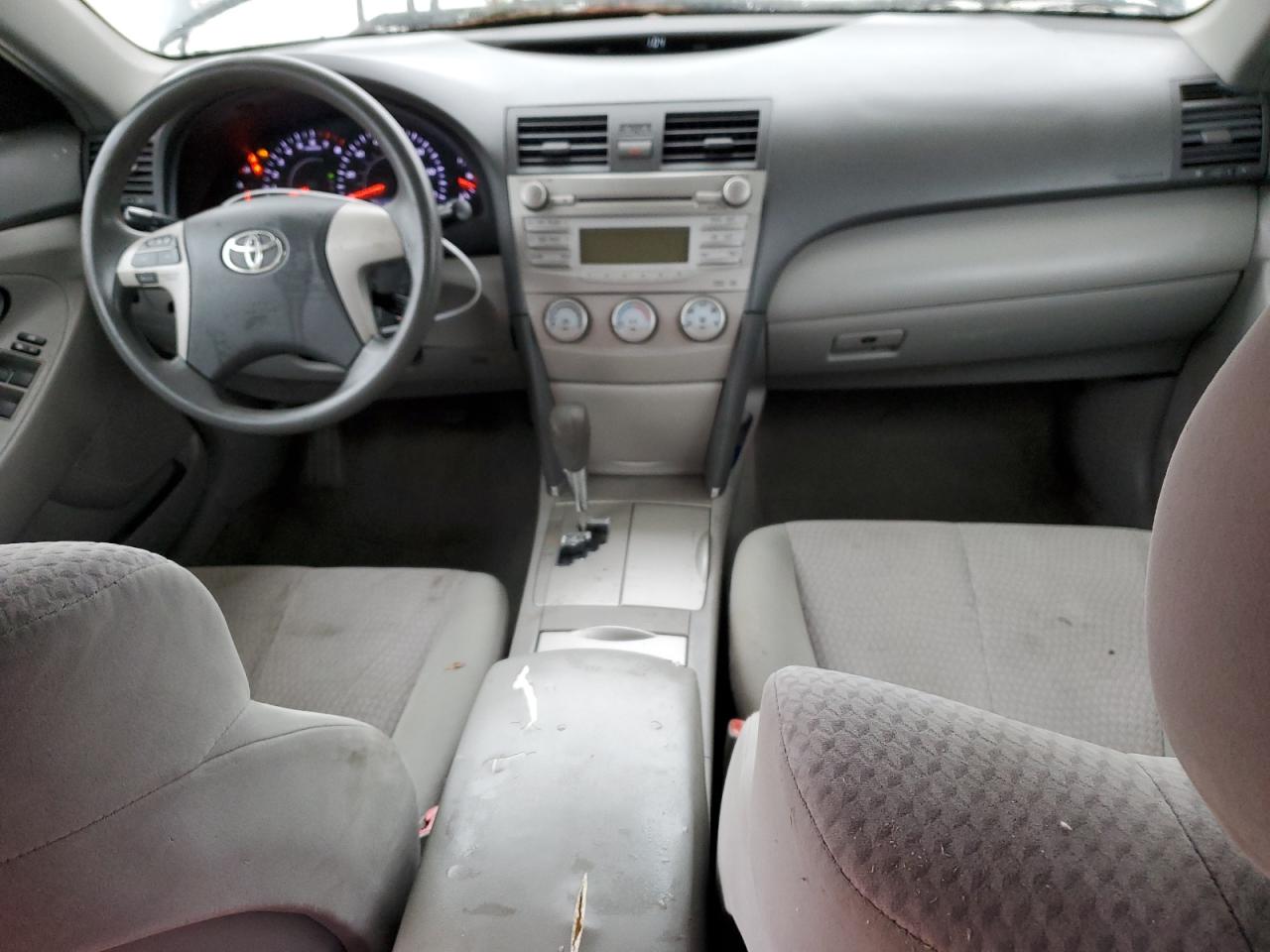 2011 Toyota Camry - Image 8