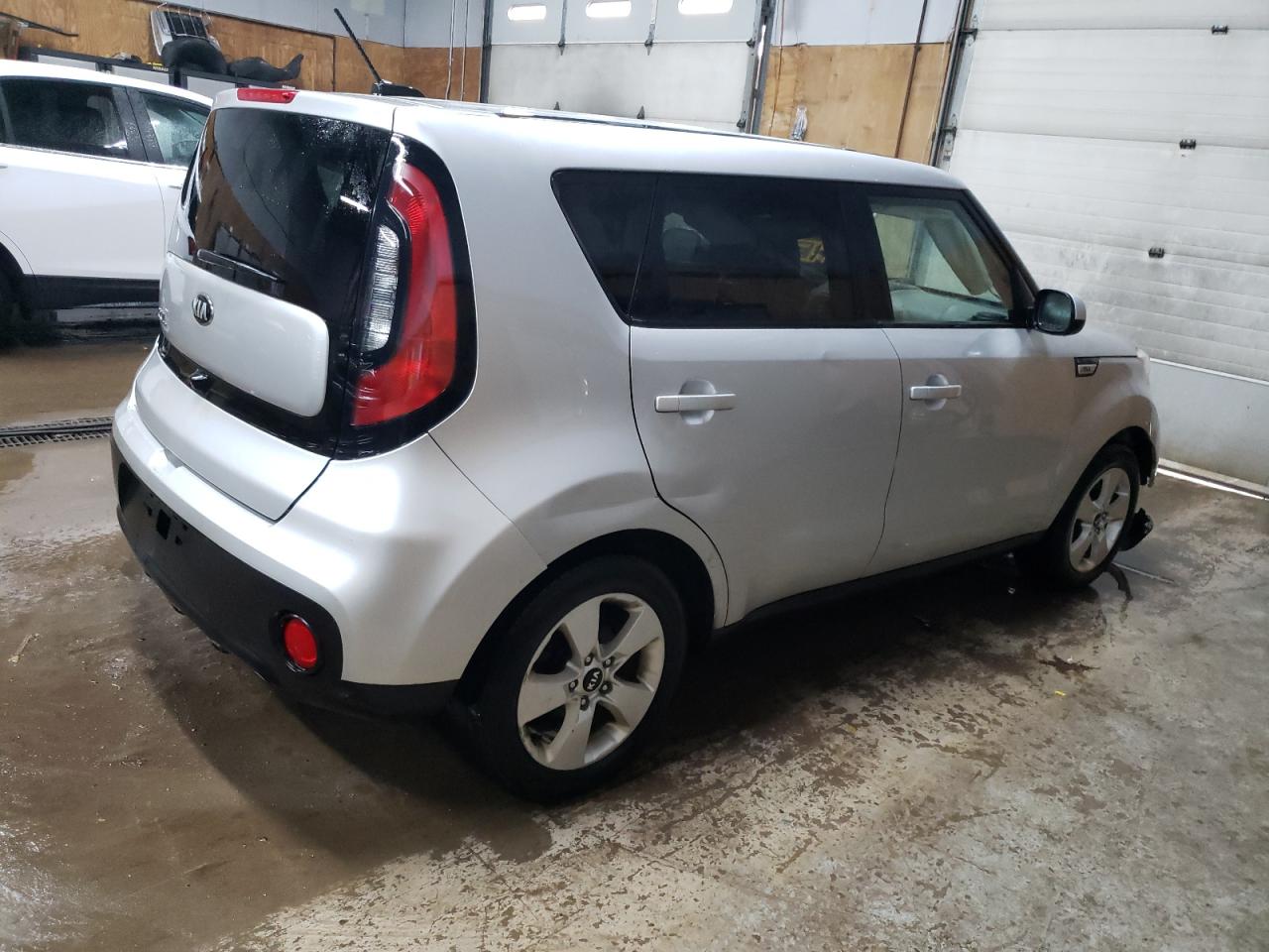 2017 Kia Soul - Image 3