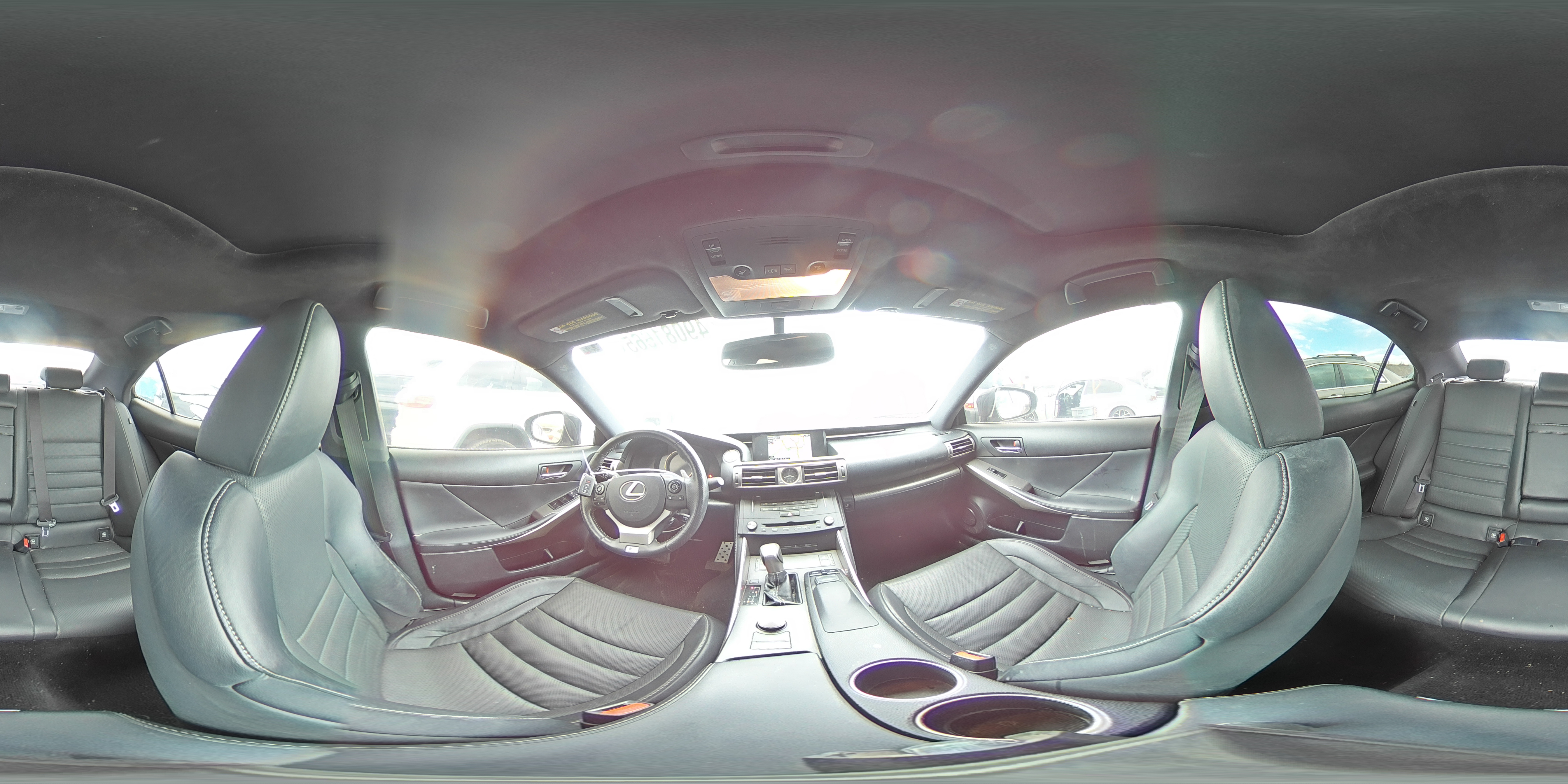 2015 Lexus IS - Image 12
