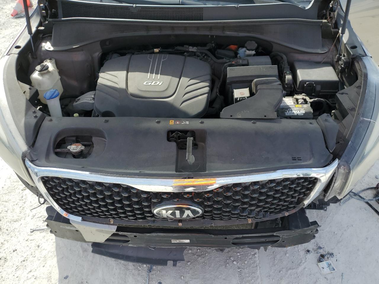 2016 Kia Sorento - Image 13