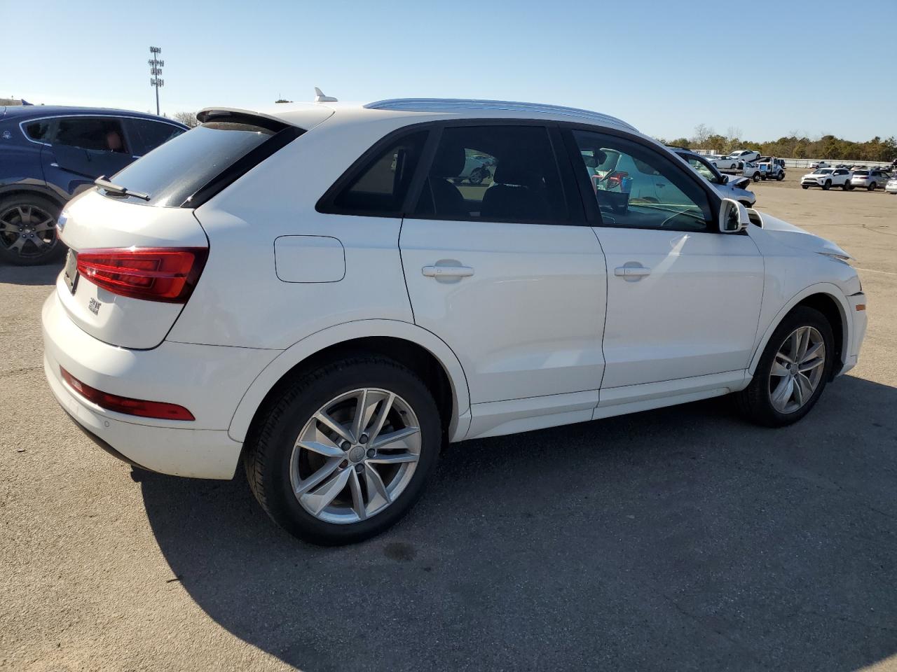 2017 Audi Q3 - Image 3