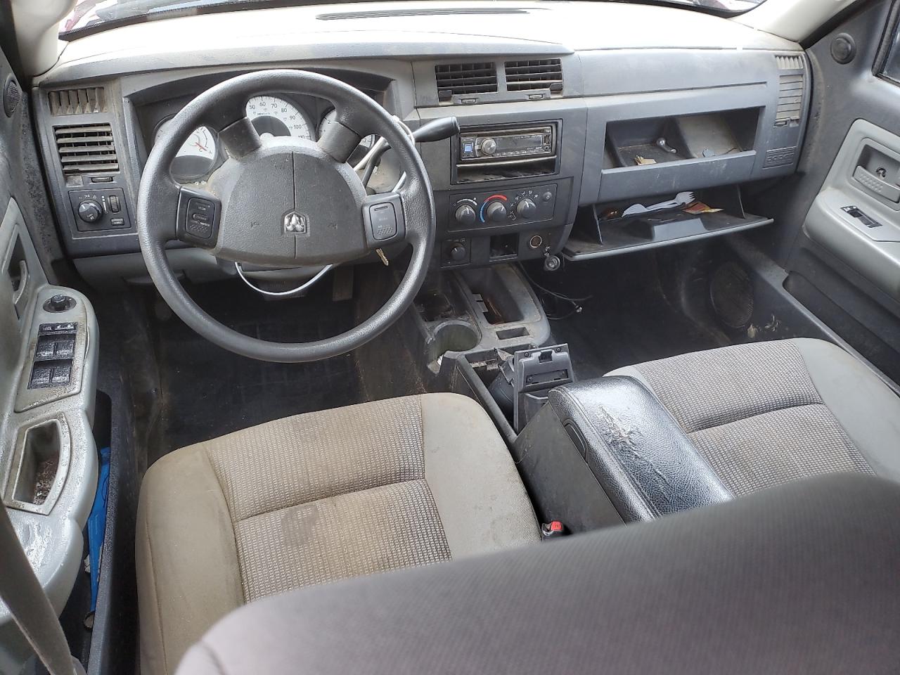 2010 Dodge Dakota - Image 8