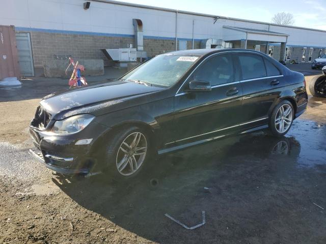  MERCEDES-BENZ C-CLASS 2012 Чорний
