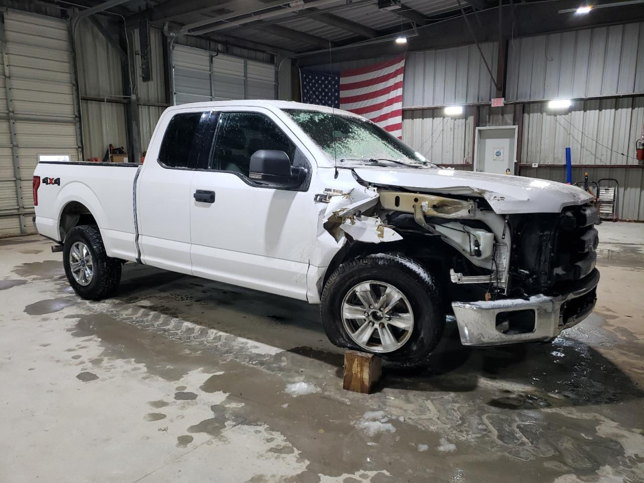 2015 Ford F-150 - Image 4