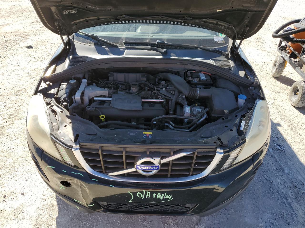2010 Volvo XC60 - Image 12