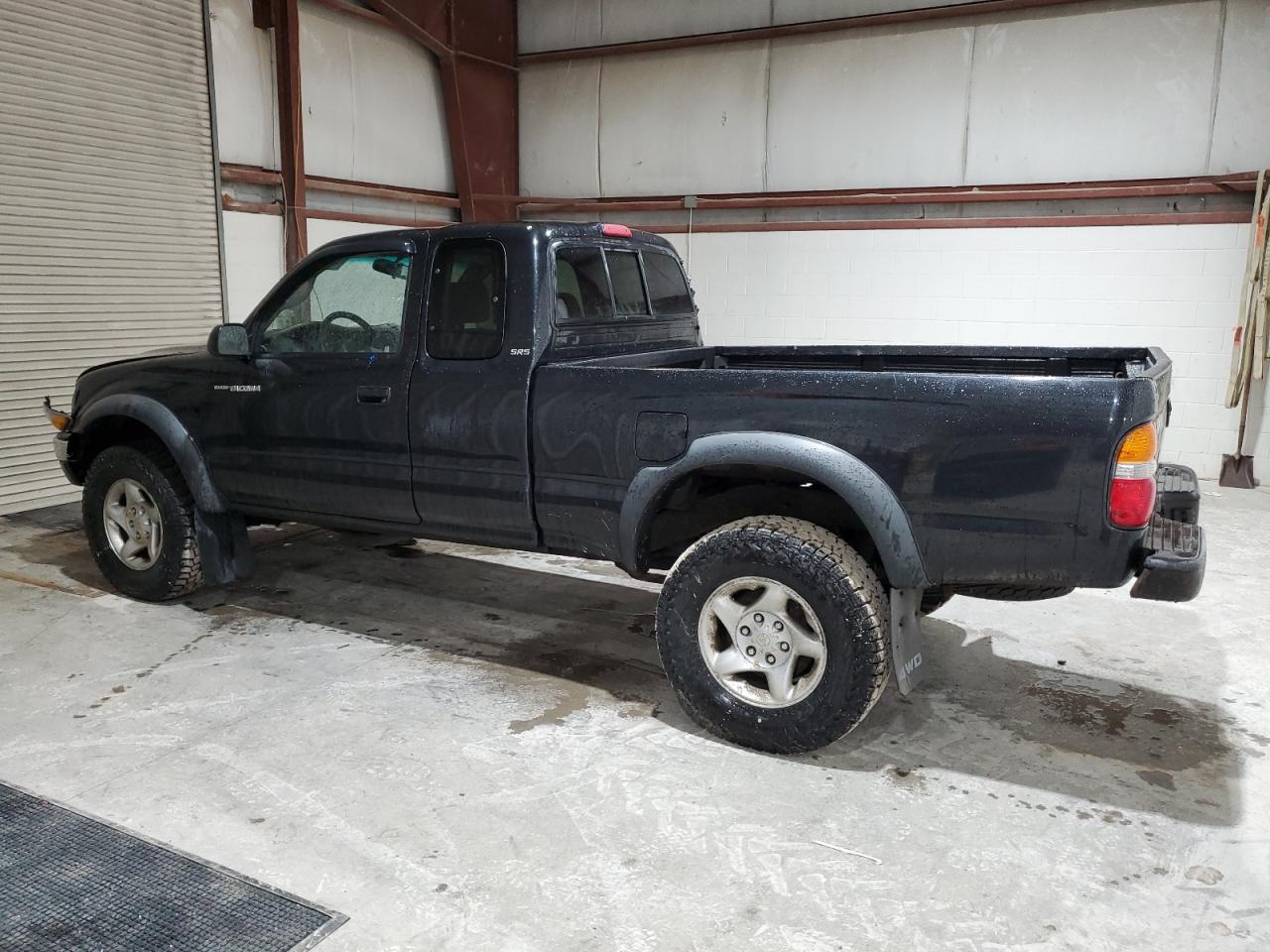 2003 Toyota Tacoma - Image 2