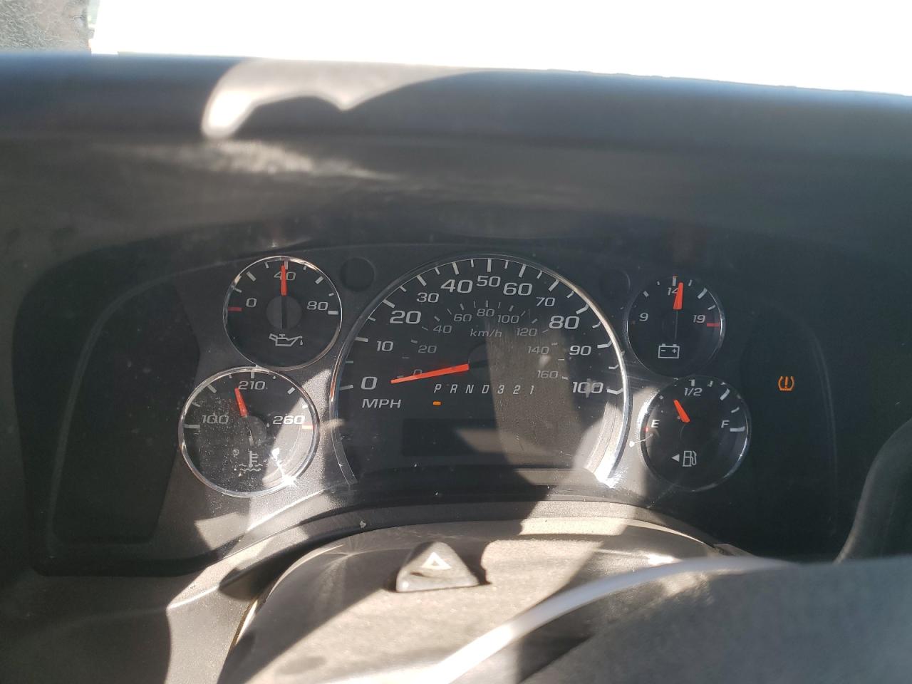 2009 Chevrolet Express - Image 9