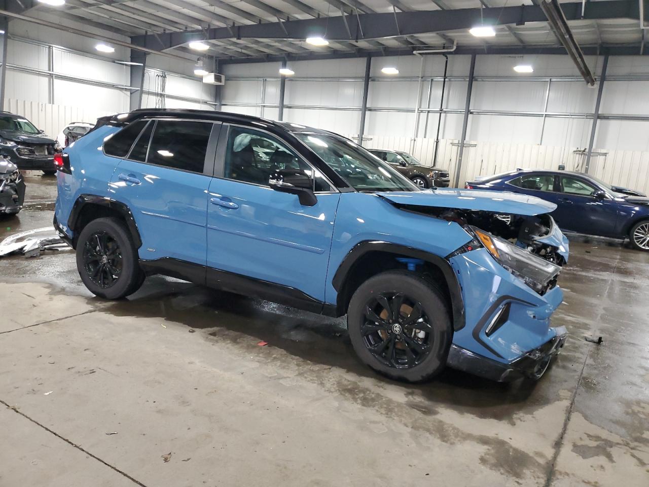 2024 Toyota RAV 4 - Image 4
