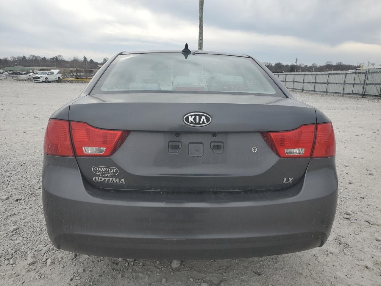 2009 Kia Optima - Image 6