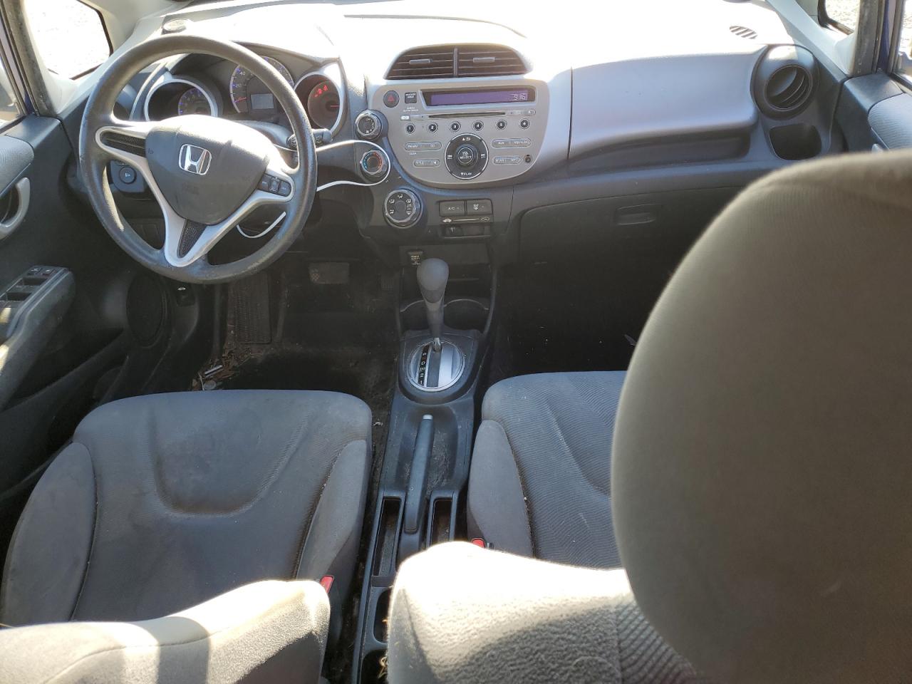2013 Honda Fit - Image 8