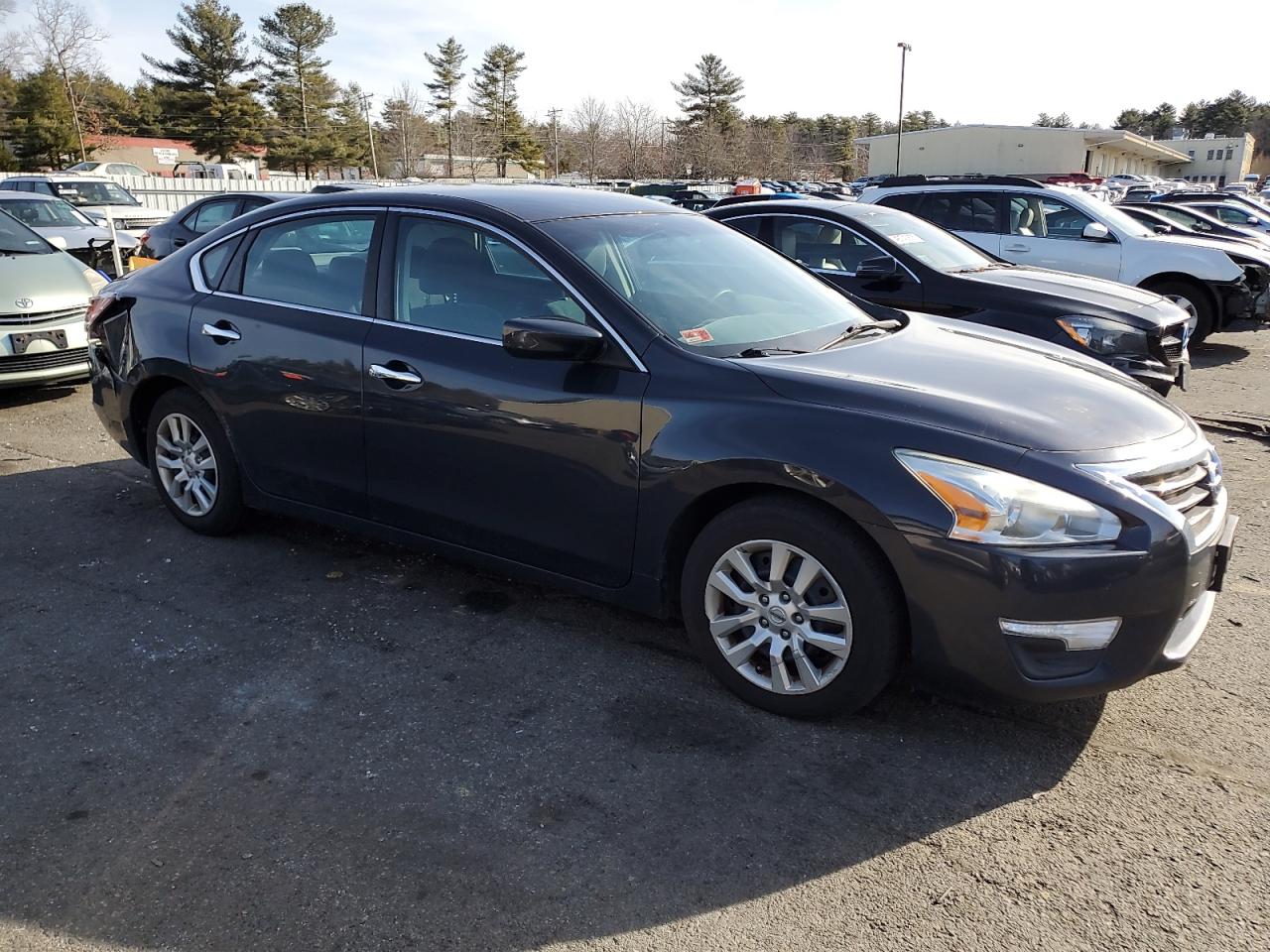 2015 Nissan Altima - Image 4