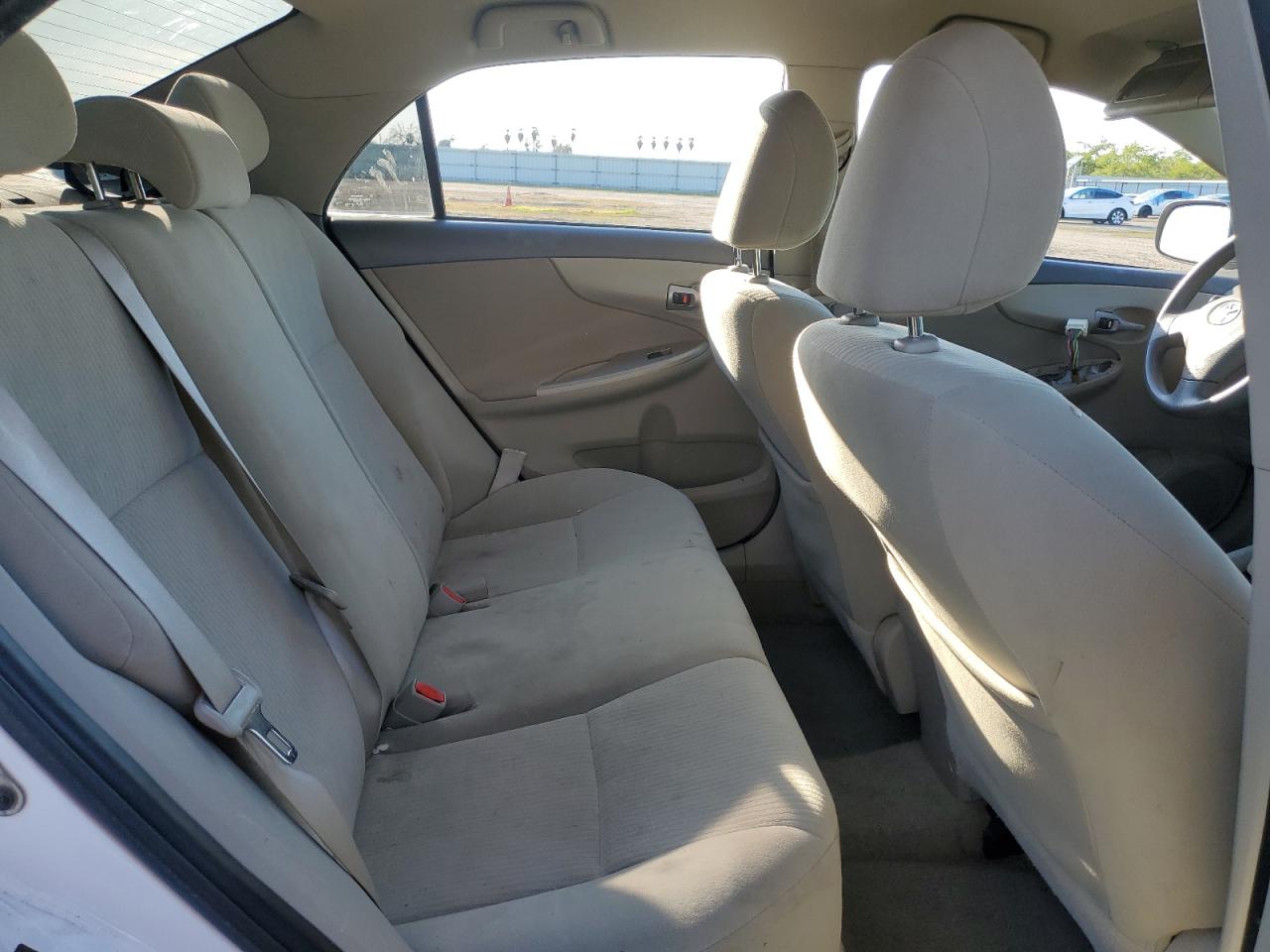 2010 Toyota Corolla - Image 10
