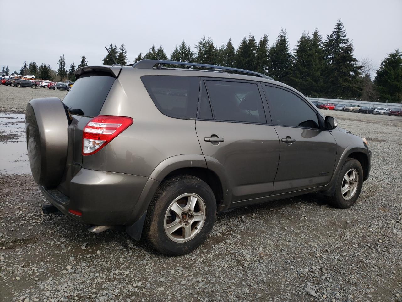 2011 Toyota RAV 4 - Image 3