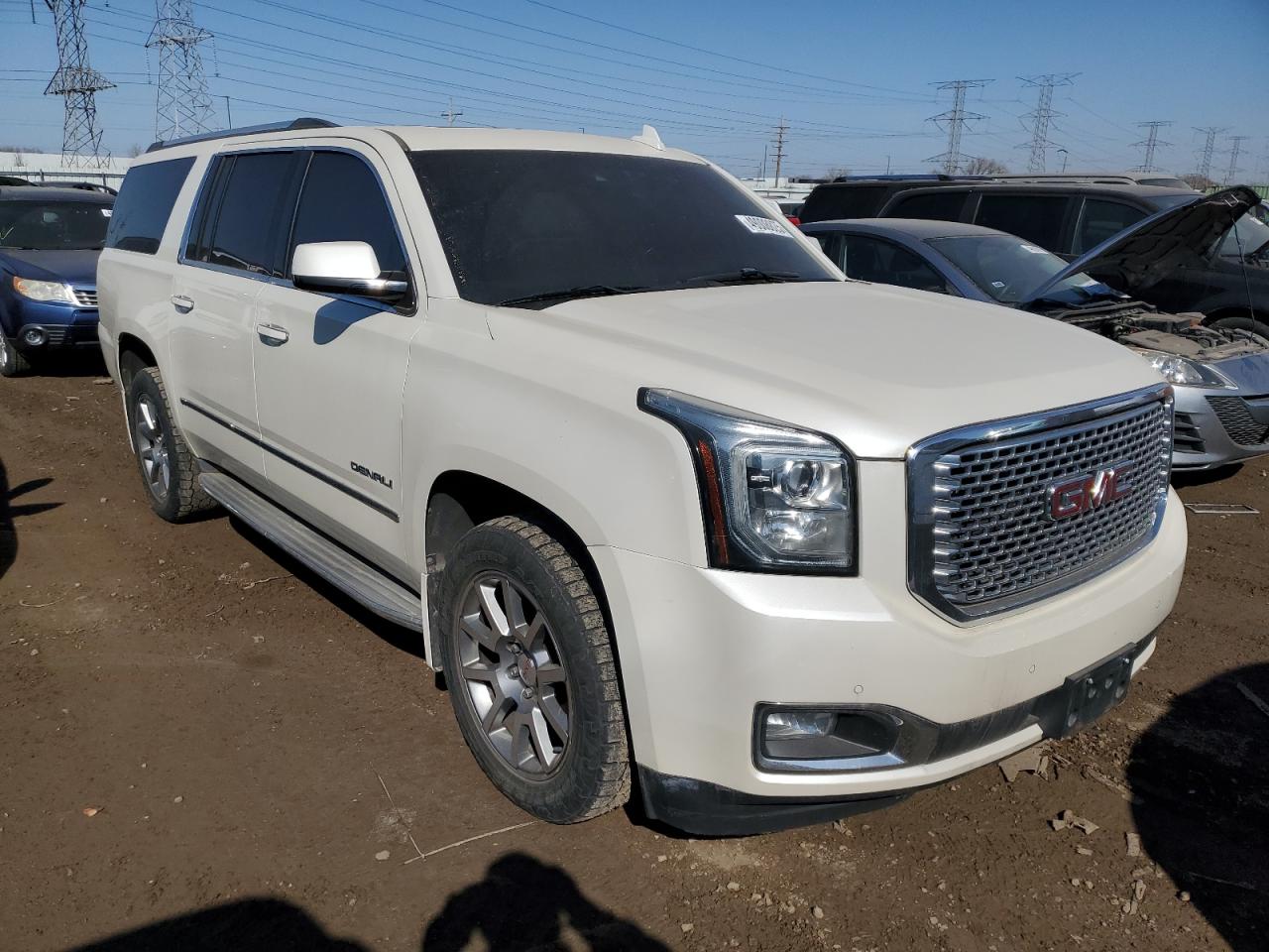 2015 GMC Yukon - Image 4