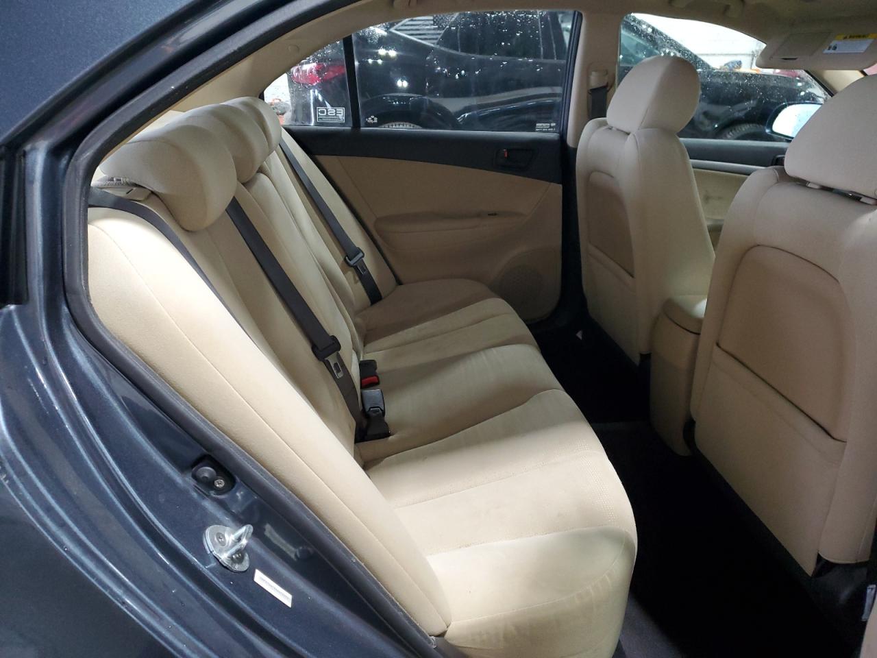 2009 Hyundai Sonata - Image 10