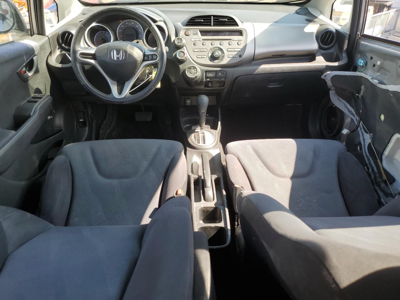 2010 Honda Fit - Image 8
