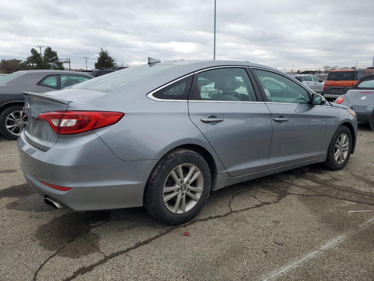 2017 Hyundai Sonata - Image 3