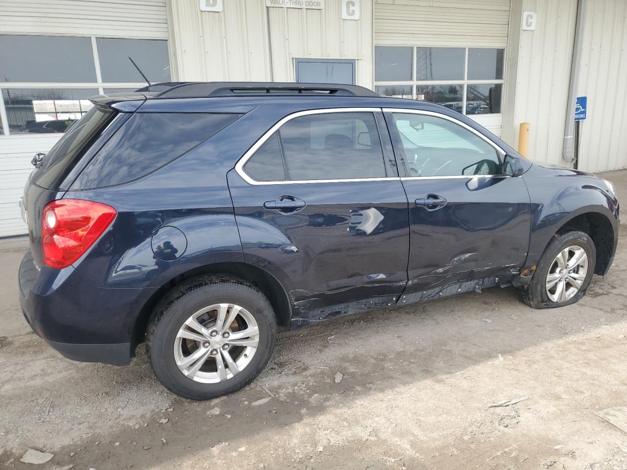 2015 Chevrolet Equinox - Image 3