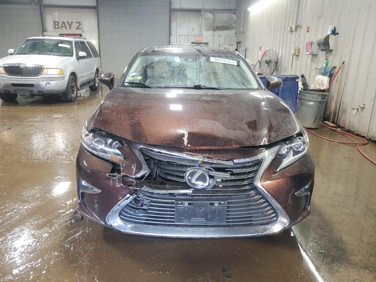 2017 Lexus ES - Image 5