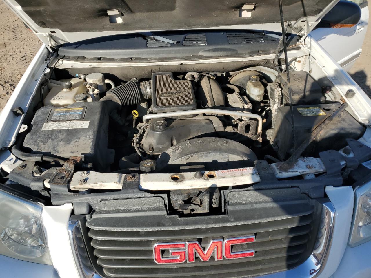 2004 GMC Envoy - Image 13