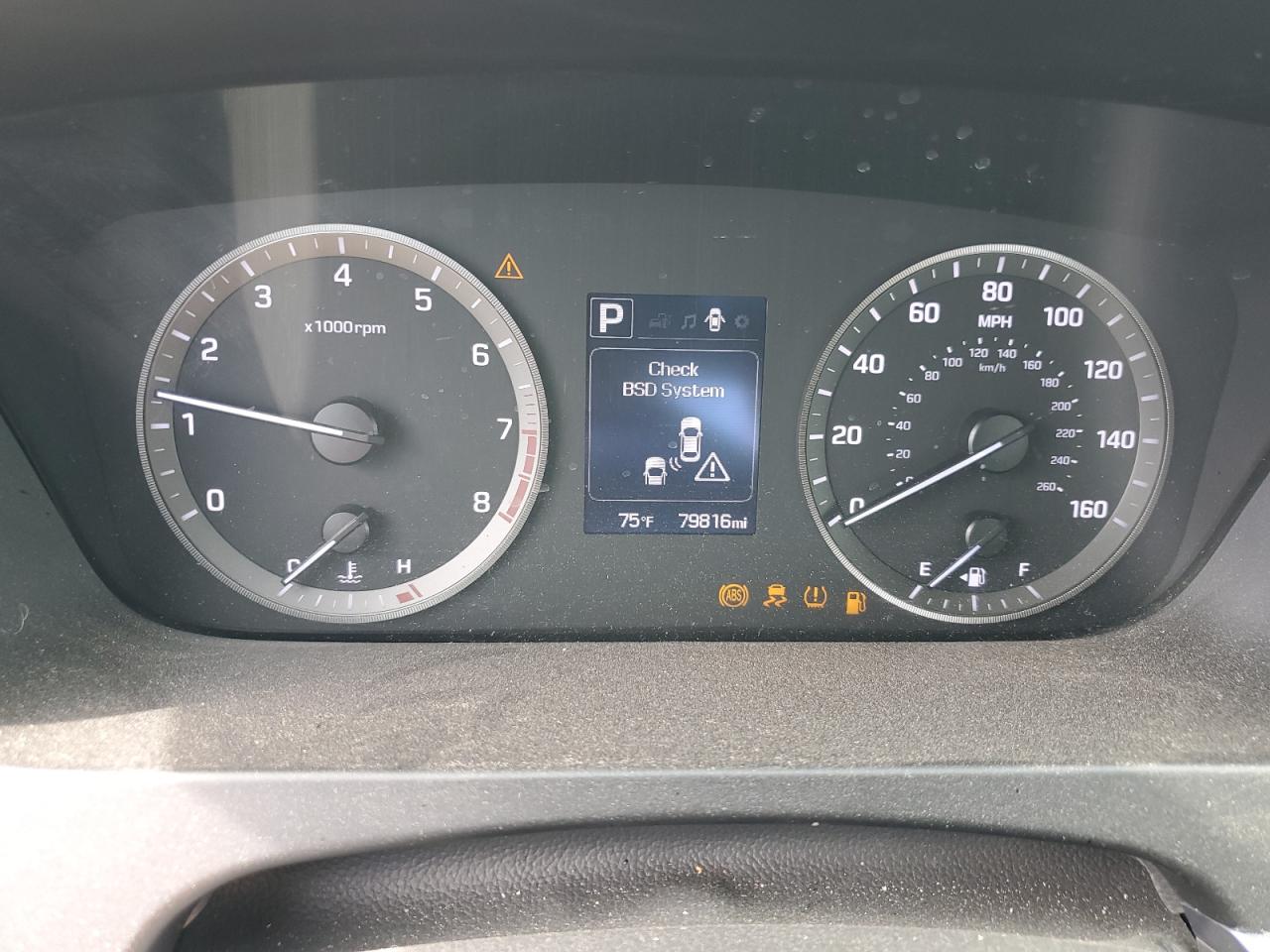 2015 Hyundai Sonata - Image 9