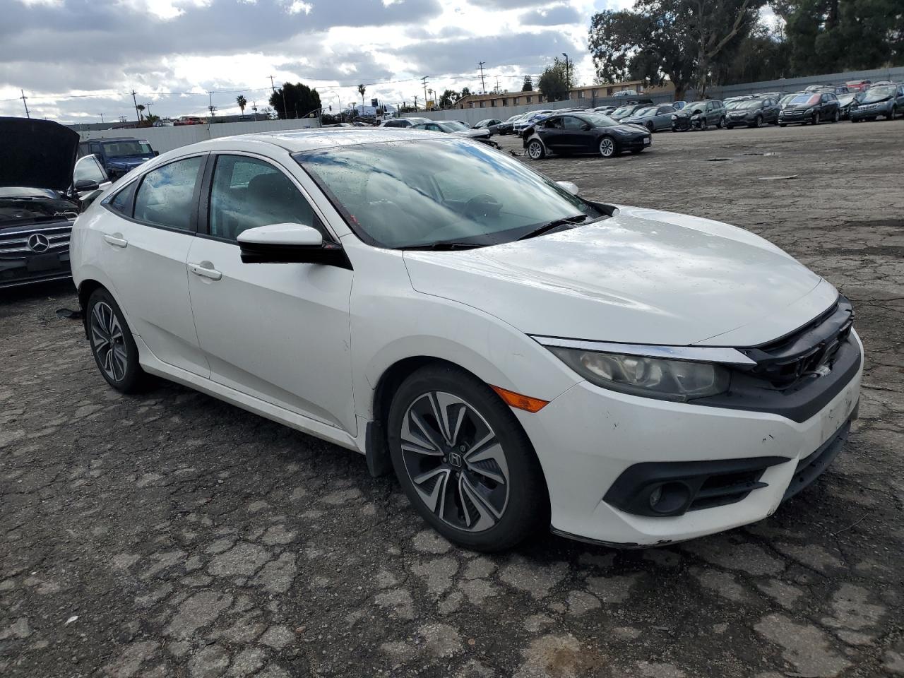 2016 Honda Civic - Image 4