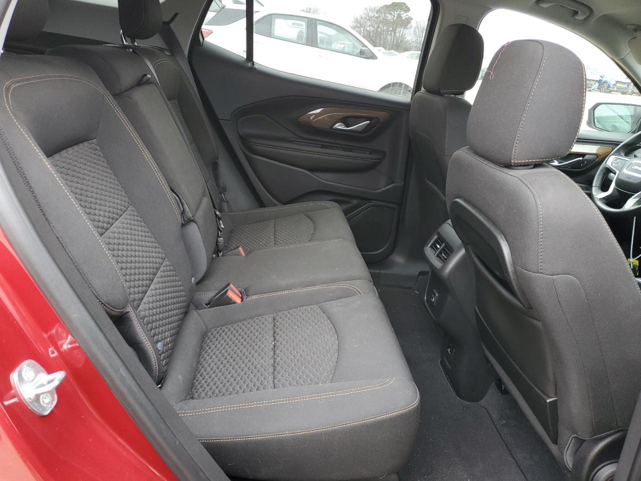2020 GMC Terrain - Image 11
