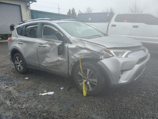  TOYOTA RAV4 2017 Srebrny