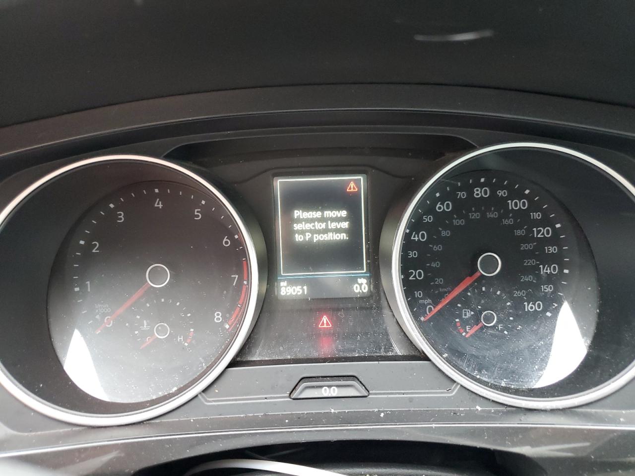 2018 Volkswagen Tiguan - Image 9