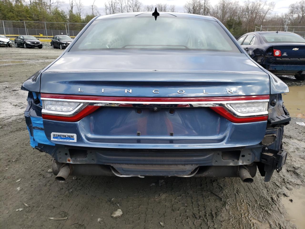 2018 Lincoln Continental - Image 6