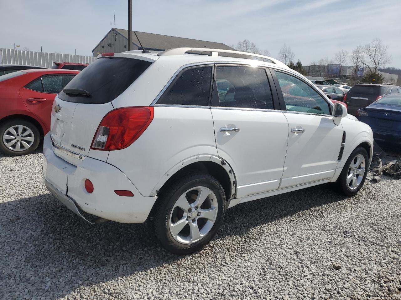 2015 Chevrolet Captiva - Image 3