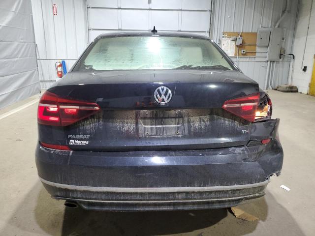  VOLKSWAGEN PASSAT 2018 Чорний