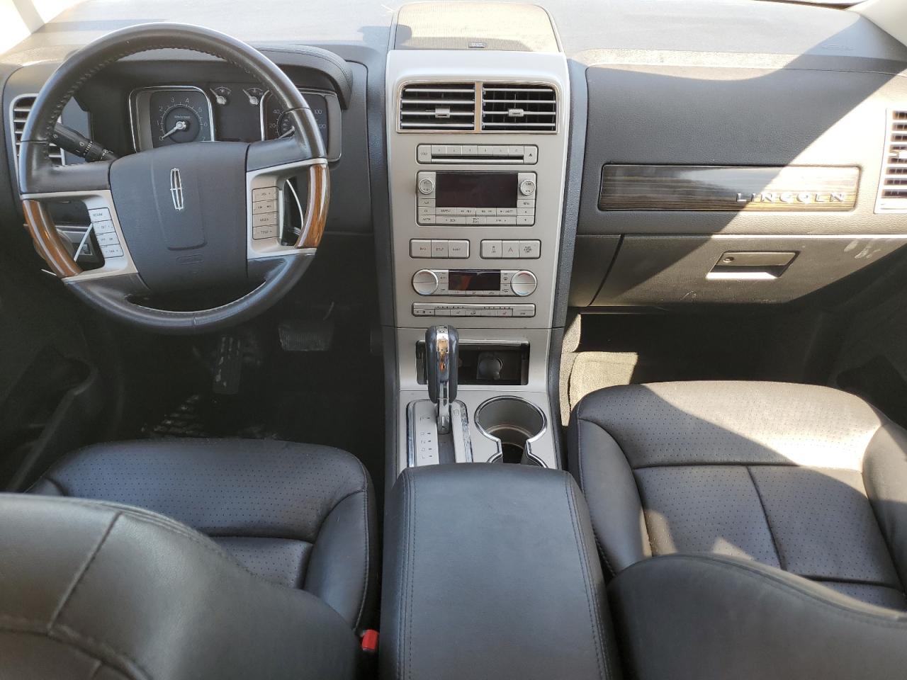 2007 Lincoln MKX - Image 8