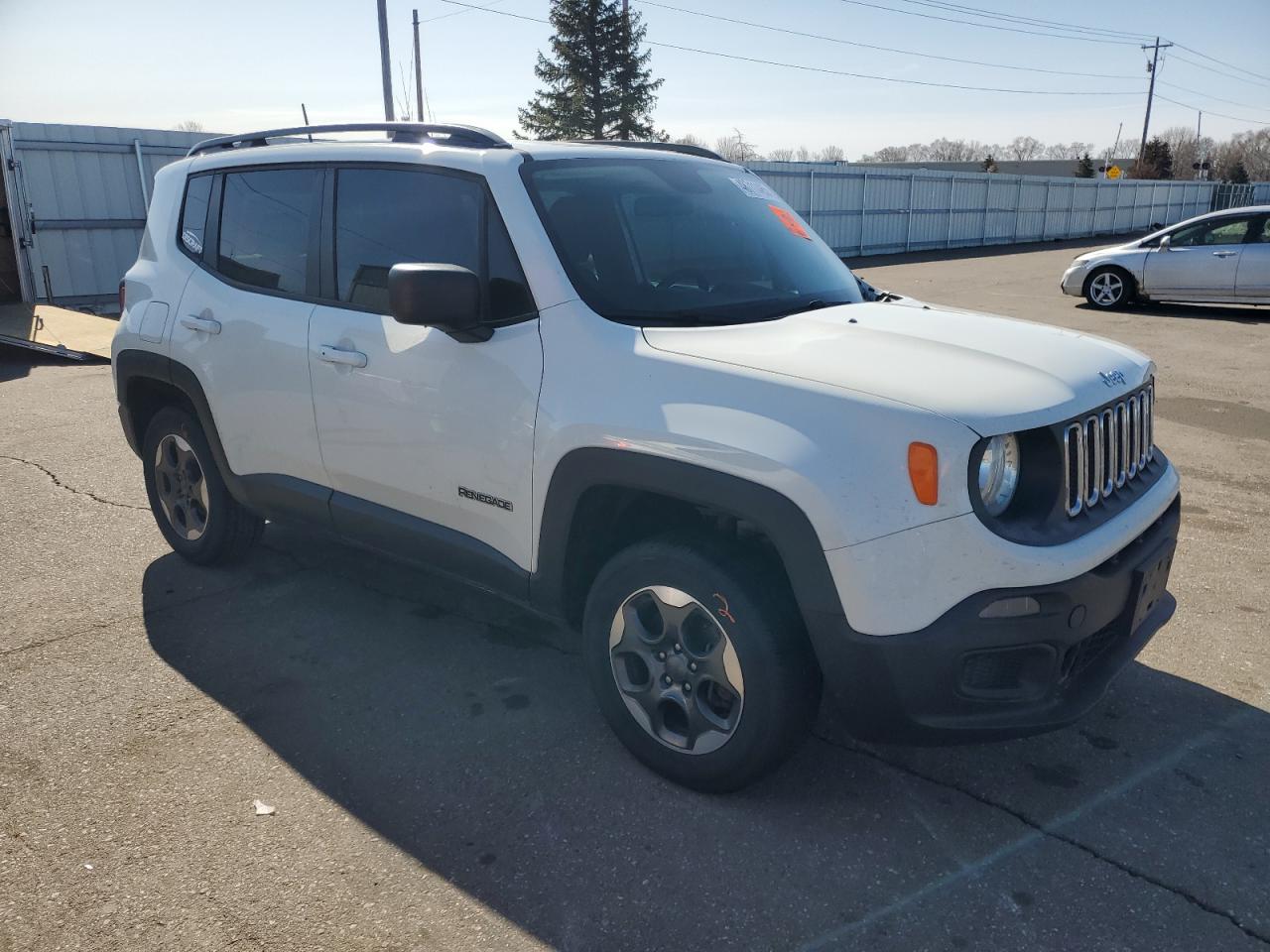 2017 Jeep Renegade - Image 4