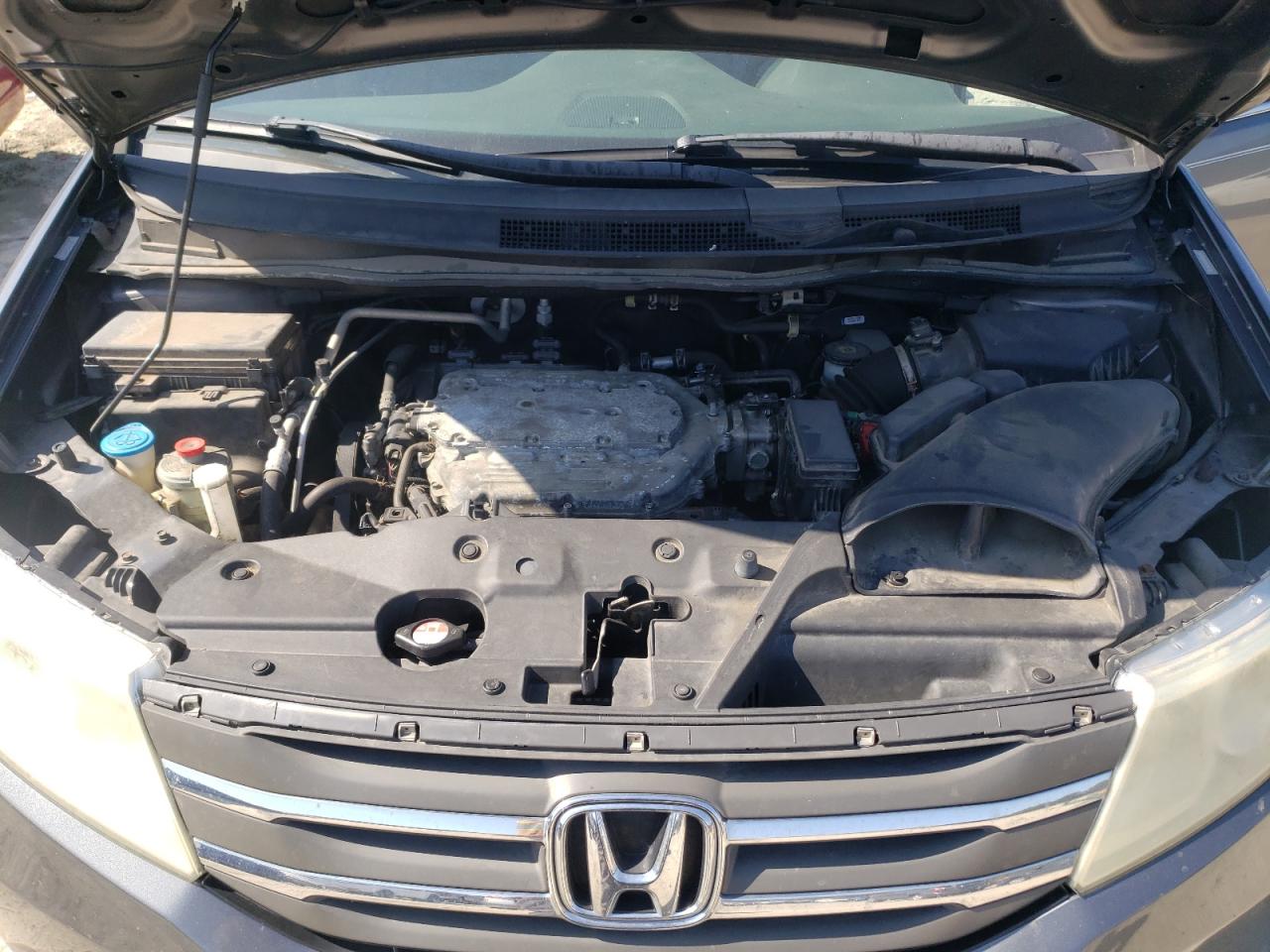 2012 Honda Odyssey - Image 12