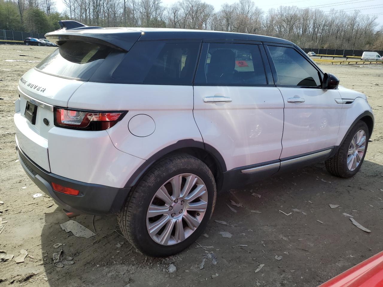 2017 Land Rover Range Rover - Image 3