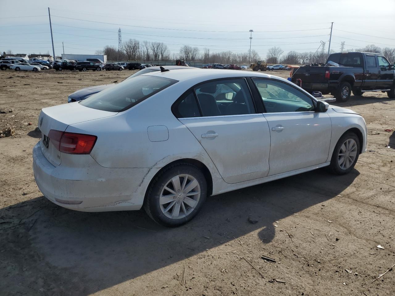2015 Volkswagen Jetta - Image 3