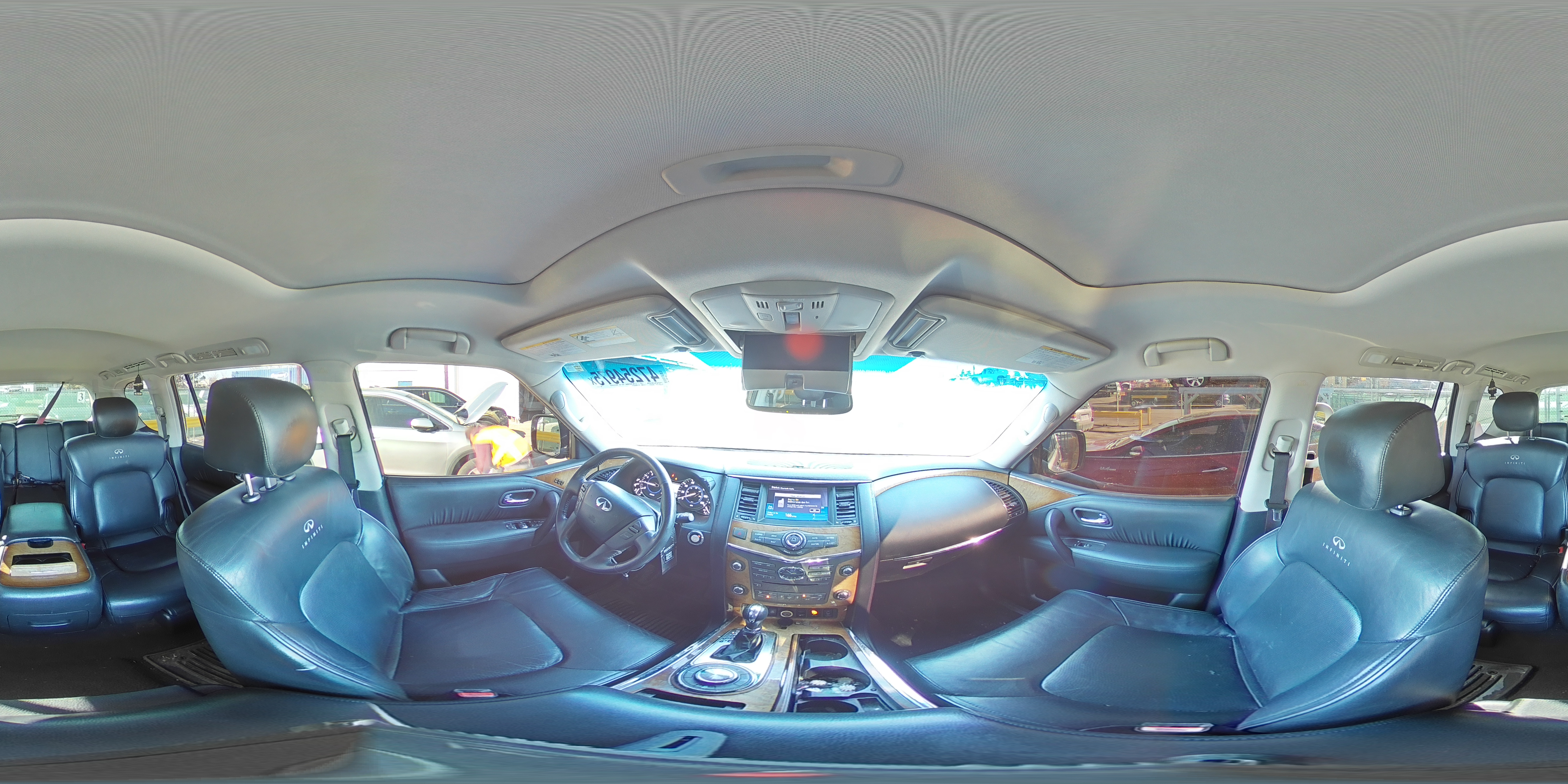 2014 Infiniti QX80 - Image 13