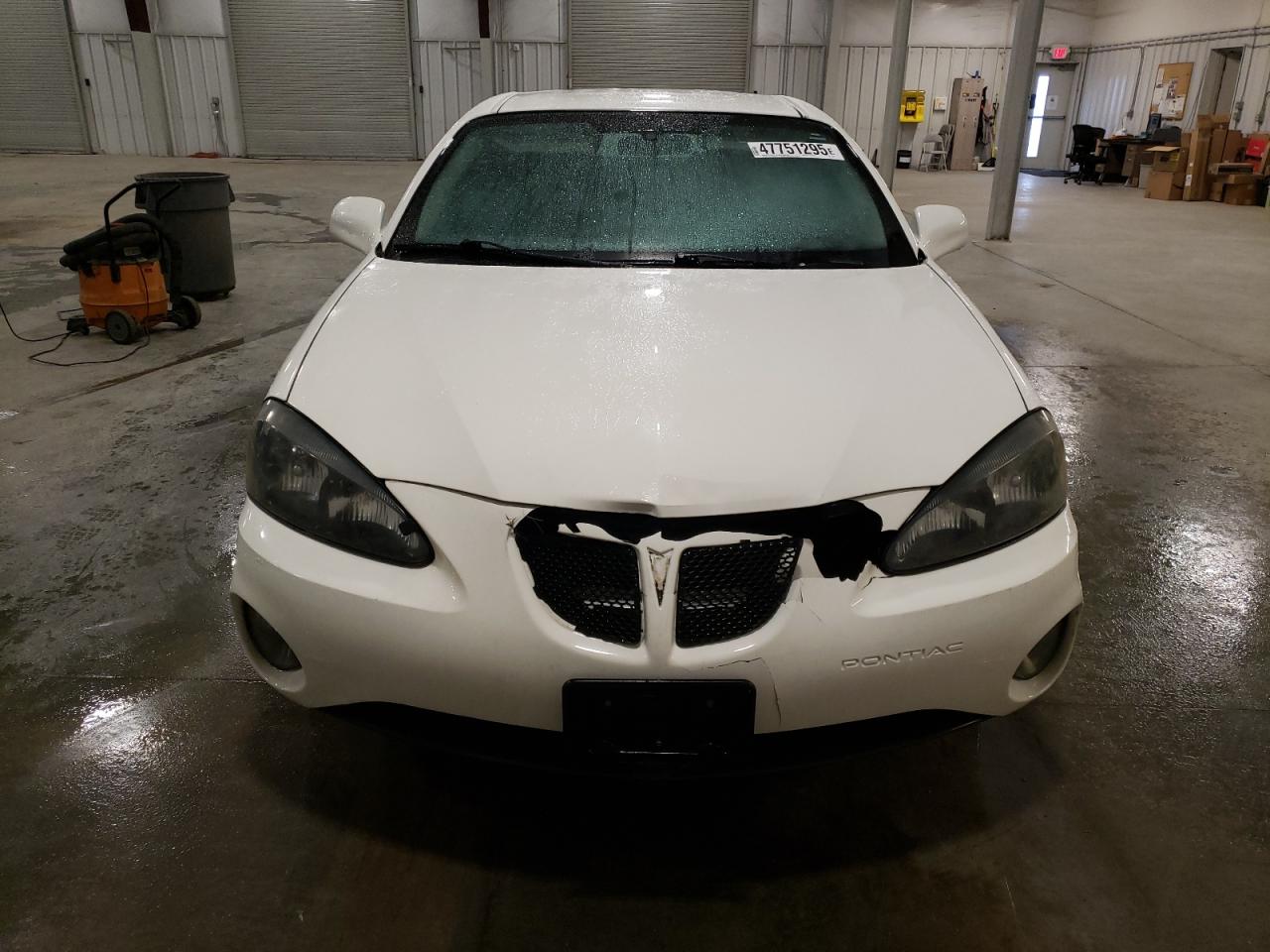 2008 Pontiac Grand Prix - Image 5