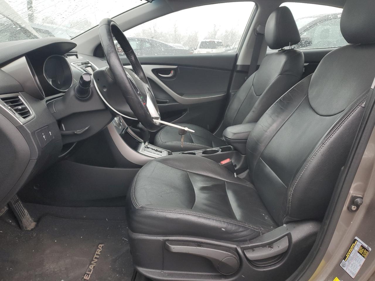 2011 Hyundai Elantra - Image 7