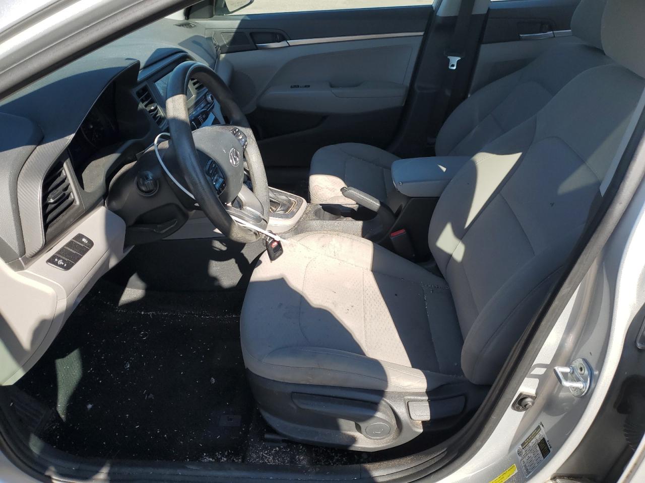 2019 Hyundai Elantra - Image 7