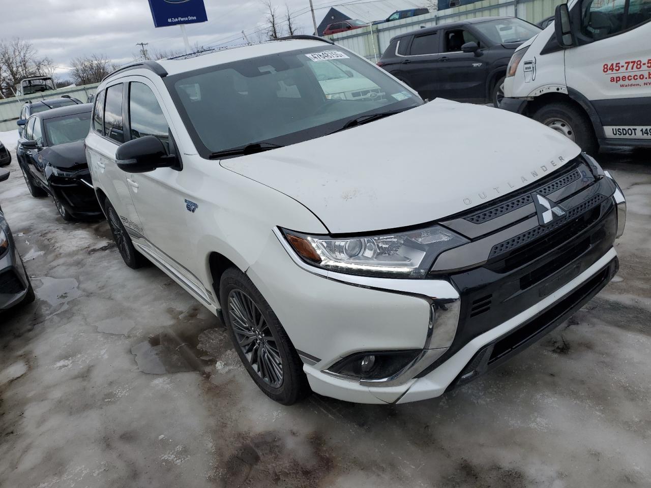 2021 Mitsubishi Outlander - Image 4