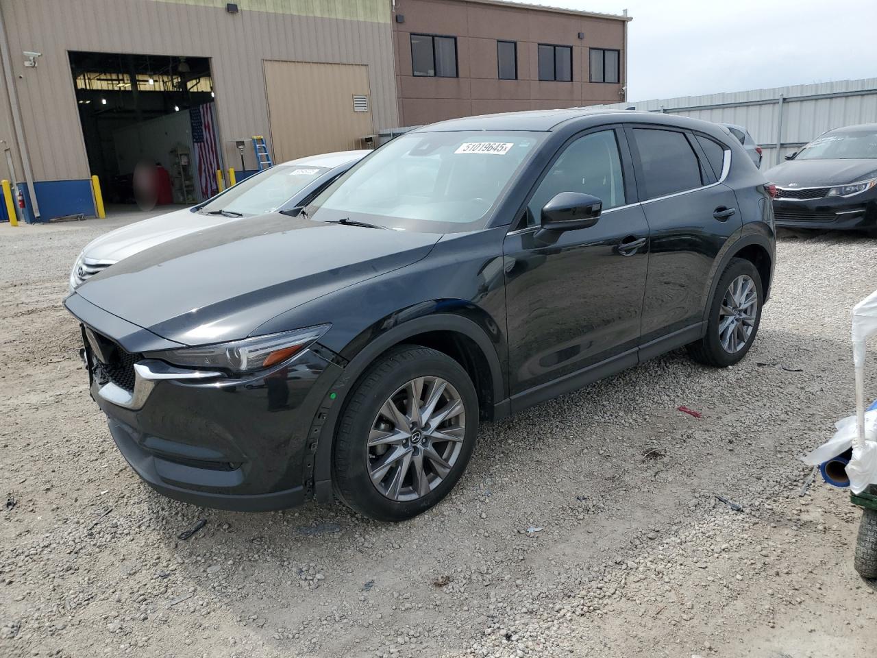 Kansas City, KS에서 판매 중인 2021 Mazda Cx-5 Grand Touring - Front End